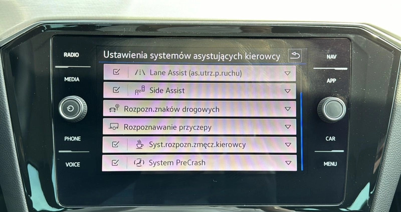 Volkswagen Passat cena 123900 przebieg: 62100, rok produkcji 2020 z Mielec małe 704